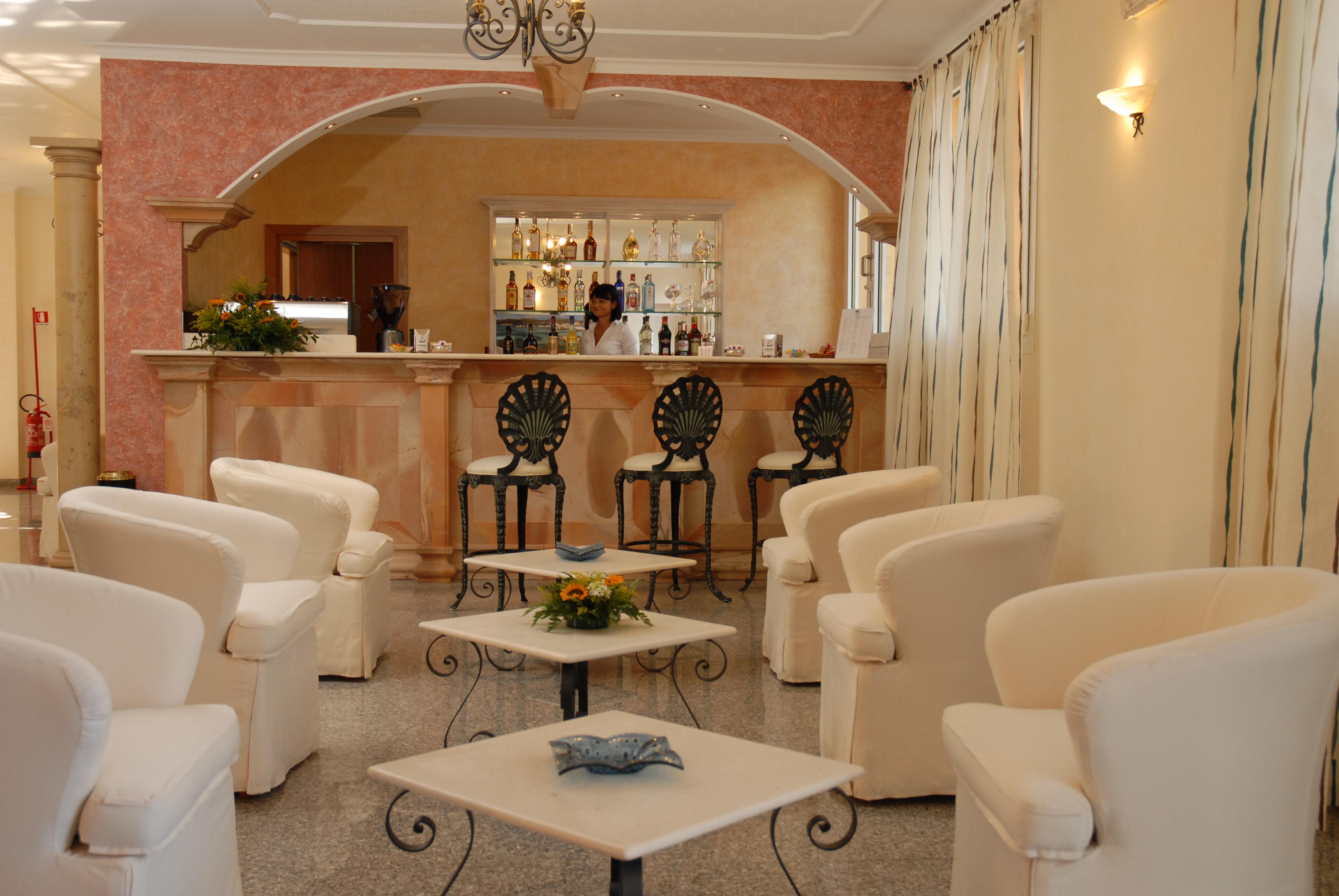 Le Nereidi Hotel & Residence Con Piscina-Tennis-Fitness-Parcheggio Coperto-Sala Conferenze La Maddalena  Kültér fotó