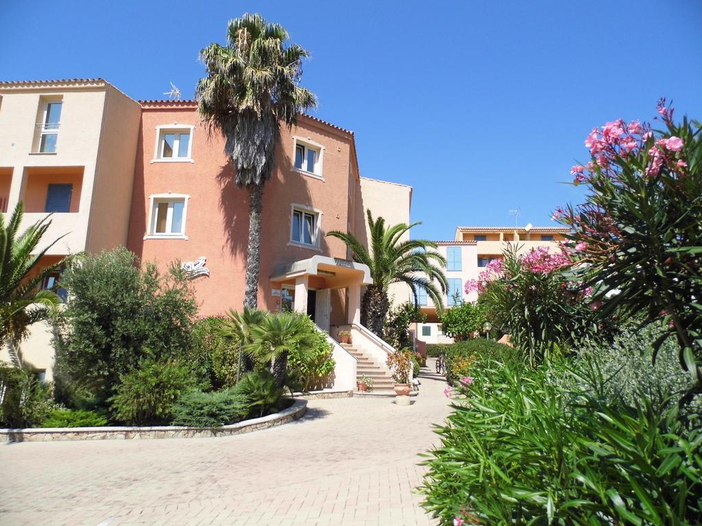 Le Nereidi Hotel & Residence Con Piscina-Tennis-Fitness-Parcheggio Coperto-Sala Conferenze La Maddalena  Kültér fotó