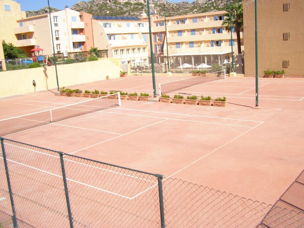 Le Nereidi Hotel & Residence Con Piscina-Tennis-Fitness-Parcheggio Coperto-Sala Conferenze La Maddalena  Kültér fotó