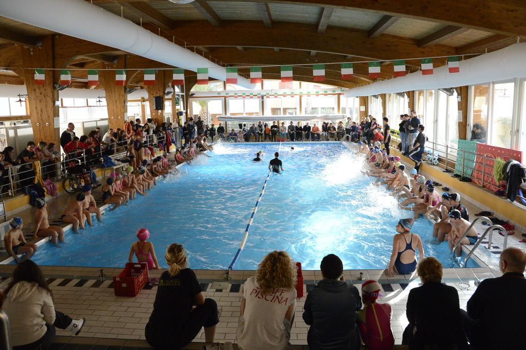 Le Nereidi Hotel & Residence Con Piscina-Tennis-Fitness-Parcheggio Coperto-Sala Conferenze La Maddalena  Kültér fotó